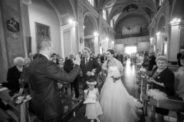 Matrimonio, sposi, marito e moglie, bomboniere, cerimonia, ricevimento, abito, confettata, anelli, promesse, bouquet, taglio torta, brindisi, damigelle, invitati, bacio, ballo, festa nuziale, wedding