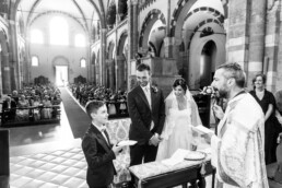 Matrimonio, sposi, marito e moglie, bomboniere, cerimonia, ricevimento, abito, confettata, anelli, promesse, bouquet, taglio torta, brindisi, damigelle, invitati, bacio, ballo, festa nuziale, wedding