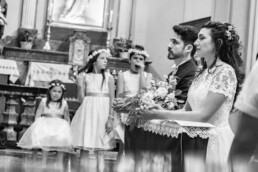 Matrimonio, sposi, marito e moglie, bomboniere, cerimonia, ricevimento, abito, confettata, anelli, promesse, bouquet, taglio torta, brindisi, damigelle, invitati, bacio, ballo, festa nuziale, wedding