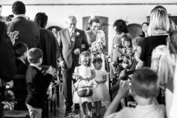 Matrimonio, sposi, marito e moglie, bomboniere, cerimonia, ricevimento, abito, confettata, anelli, promesse, bouquet, taglio torta, brindisi, damigelle, invitati, bacio, ballo, festa nuziale, wedding