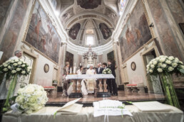 Matrimonio, sposi, marito e moglie, bomboniere, cerimonia, ricevimento, abito, confettata, anelli, promesse, bouquet, taglio torta, brindisi, damigelle, invitati, bacio, ballo, festa nuziale, wedding