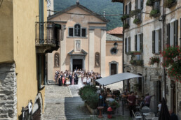 Matrimonio, sposi, marito e moglie, bomboniere, cerimonia, ricevimento, abito, confettata, anelli, promesse, bouquet, taglio torta, brindisi, damigelle, invitati, bacio, ballo, festa nuziale, wedding