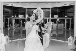 Matrimonio, sposi, marito e moglie, bomboniere, cerimonia, ricevimento, abito, confettata, anelli, promesse, bouquet, taglio torta, brindisi, damigelle, invitati, bacio, ballo, festa nuziale, wedding