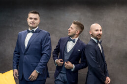 Matrimonio, sposi, marito e moglie, bomboniere, cerimonia, ricevimento, abito, confettata, anelli, promesse, bouquet, taglio torta, brindisi, damigelle, invitati, bacio, ballo, festa nuziale, wedding