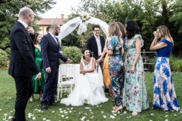 Matrimonio, sposi, marito e moglie, bomboniere, cerimonia, ricevimento, abito, confettata, anelli, promesse, bouquet, taglio torta, brindisi, damigelle, invitati, bacio, ballo, festa nuziale, wedding