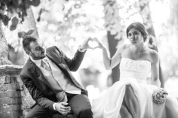 Matrimonio, sposi, marito e moglie, bomboniere, cerimonia, ricevimento, abito, confettata, anelli, promesse, bouquet, taglio torta, brindisi, damigelle, invitati, bacio, ballo, festa nuziale, wedding