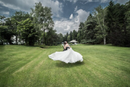 Matrimonio, sposi, marito e moglie, bomboniere, cerimonia, ricevimento, abito, confettata, anelli, promesse, bouquet, taglio torta, brindisi, damigelle, invitati, bacio, ballo, festa nuziale, wedding