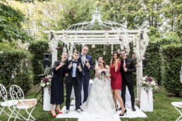 Matrimonio, sposi, marito e moglie, bomboniere, cerimonia, ricevimento, abito, confettata, anelli, promesse, bouquet, taglio torta, brindisi, damigelle, invitati, bacio, ballo, festa nuziale, wedding