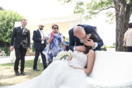 Matrimonio, sposi, marito e moglie, bomboniere, cerimonia, ricevimento, abito, confettata, anelli, promesse, bouquet, taglio torta, brindisi, damigelle, invitati, bacio, ballo, festa nuziale, fotografo, wedding