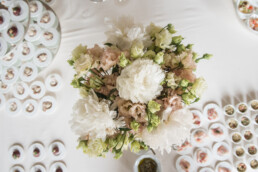 Matrimonio, sposi, marito e moglie, bomboniere, cerimonia, ricevimento, abito, confettata, anelli, promesse, bouquet, taglio torta, brindisi, damigelle, invitati, bacio, ballo, festa nuziale, fotografo, wedding